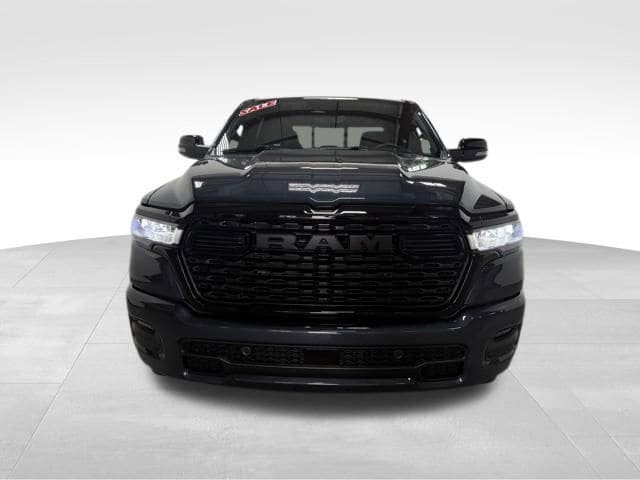 New 2026 RAM 1500 4x4 Crew Cab image 3