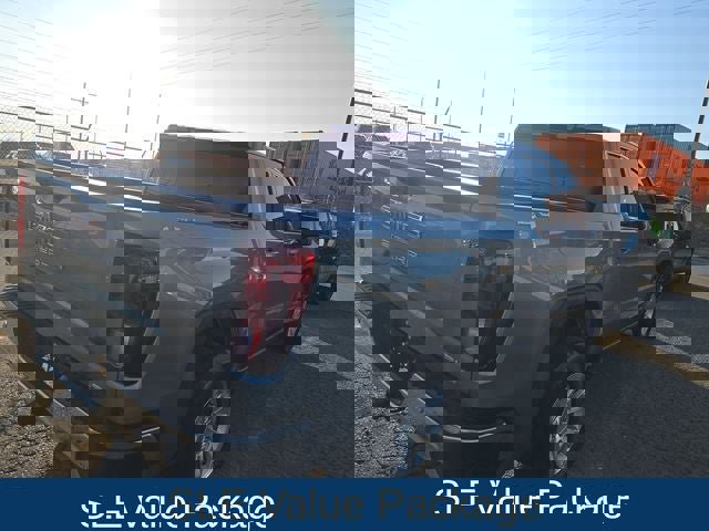 Used 2023 GMC Sierra 1500 SLE image 5