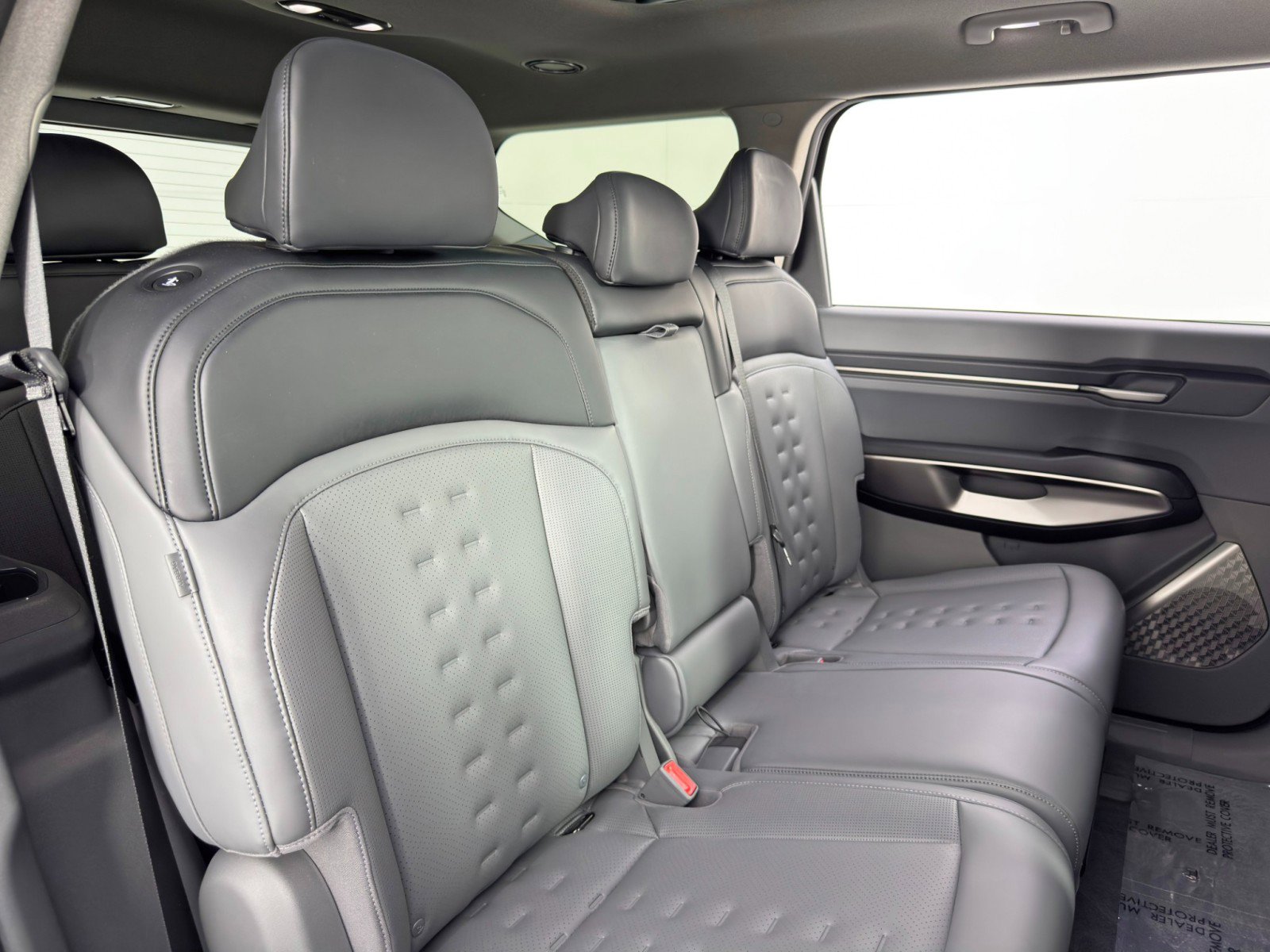 Used 2025 Kia EV9 Wind image 39