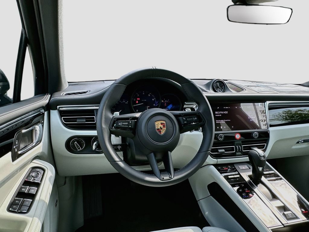 New 2026 Porsche Macan AWD/4WD image 25