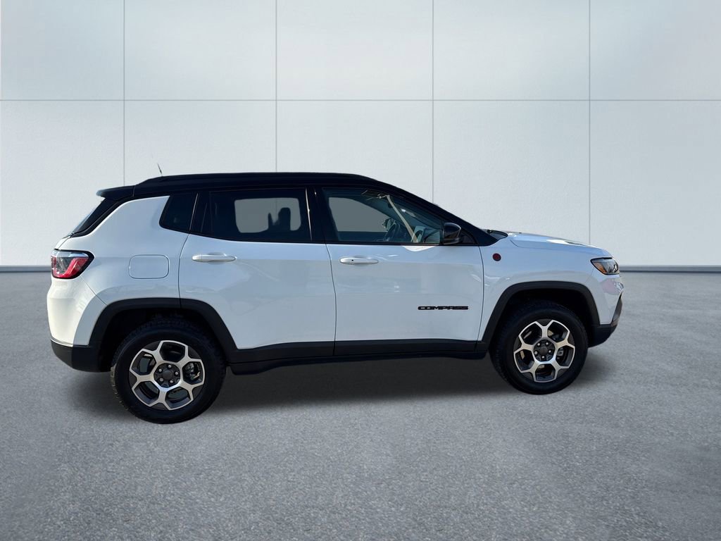 Used 2022 Jeep Compass Trailhawk w/ Trailhawk Convenience Group image 7
