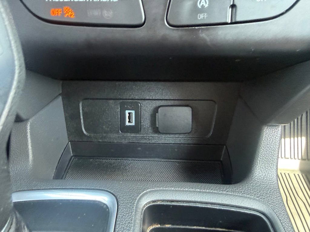 Used 2018 Ford Escape SE w/ SE Sync 3 Package FWD image 27