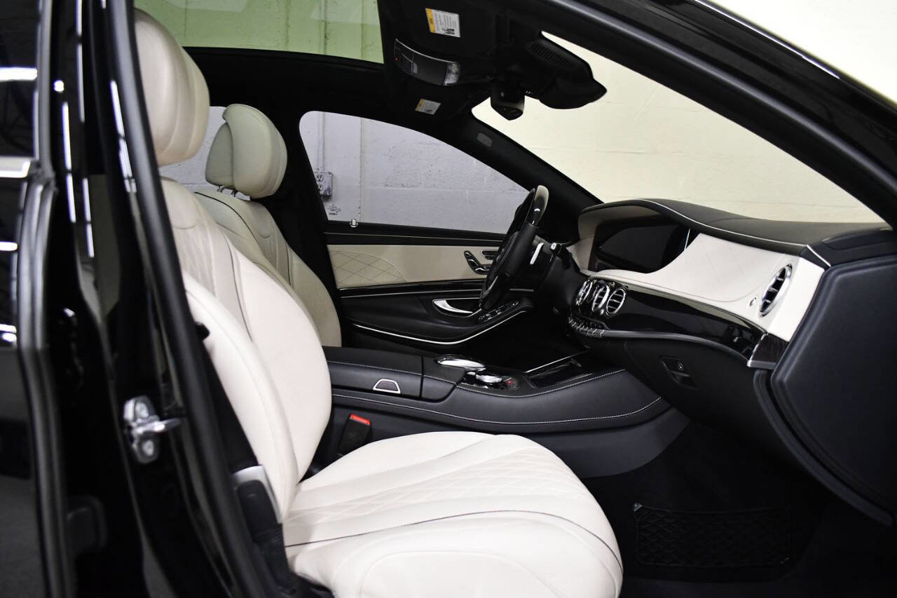 Used 2019 Mercedes-Benz S 560 4MATIC Sedan image 12