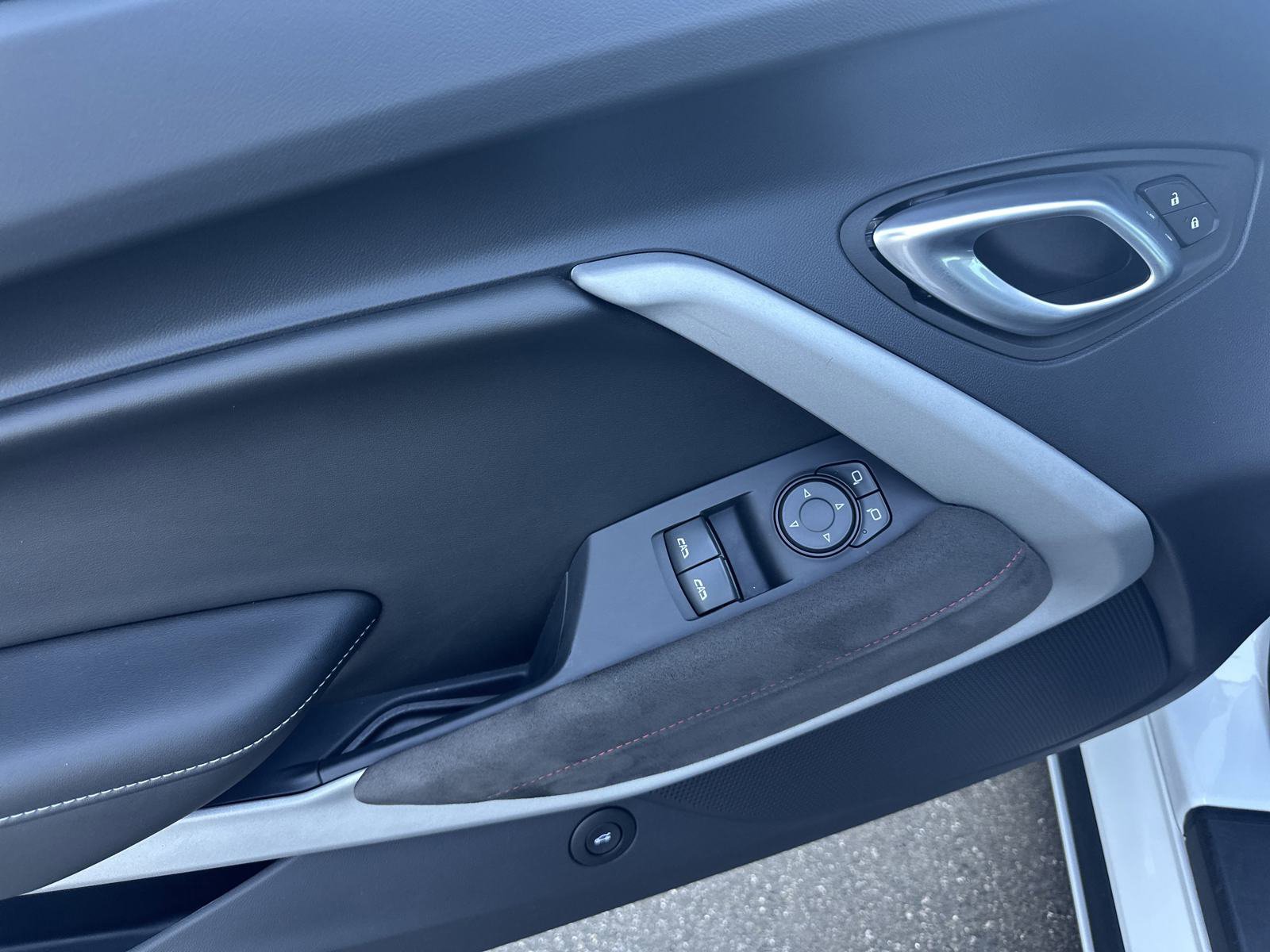 Used 2023 Chevrolet Camaro SS image 9