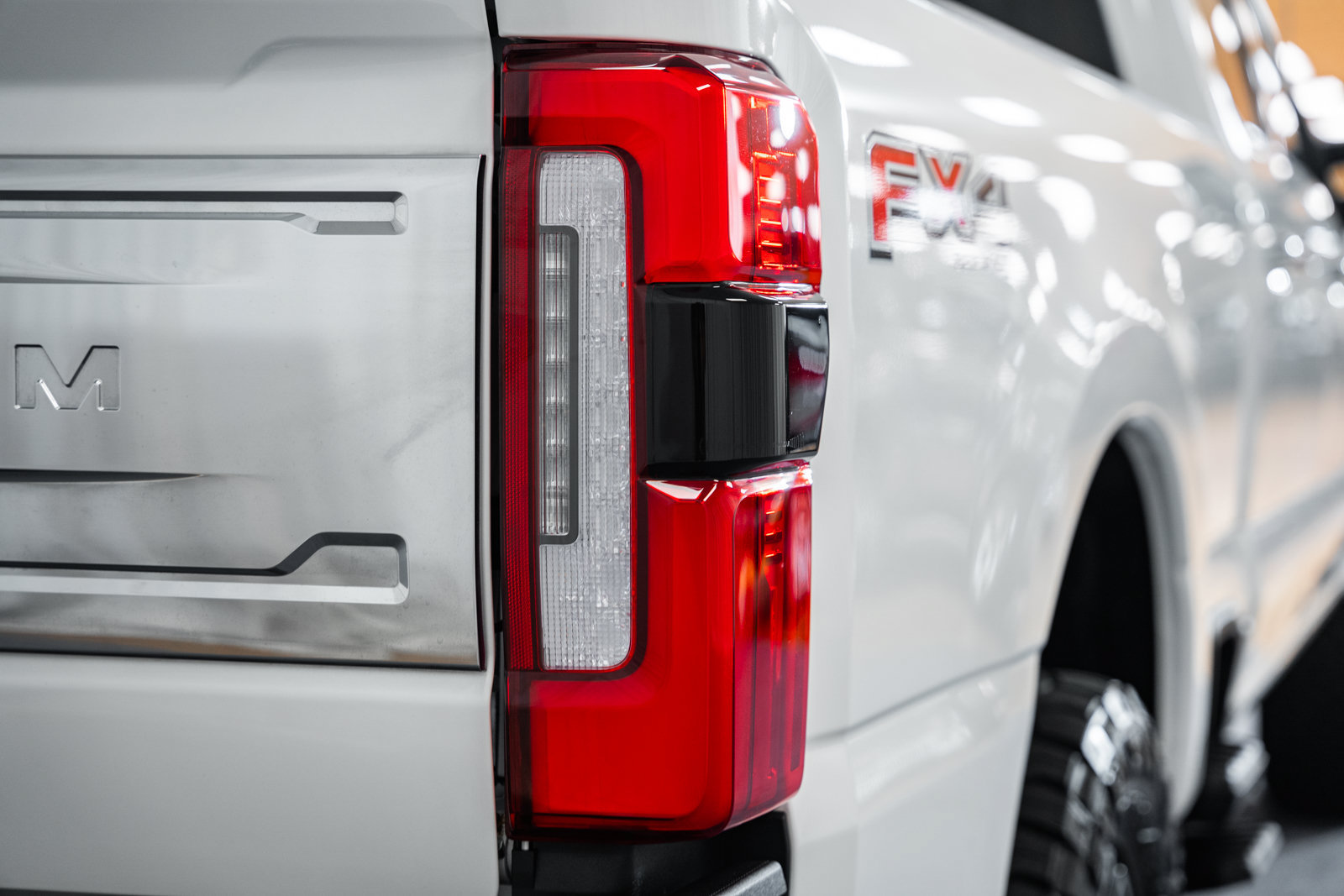 Used 2024 Ford F250 Platinum AWD/4WD image 7