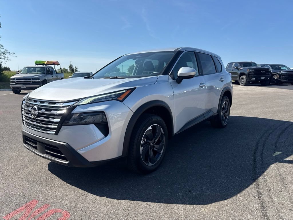Used 2025 Nissan Rogue SV
