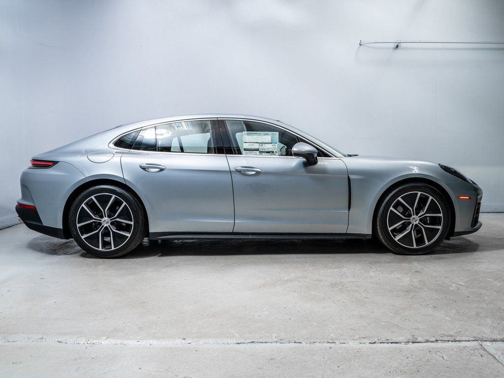 New 2026 Porsche Panamera 4 image 8