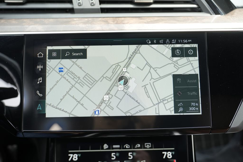 Used 2022 Audi e-tron Premium w/ Convenience Plus Package AWD/4WD image 67