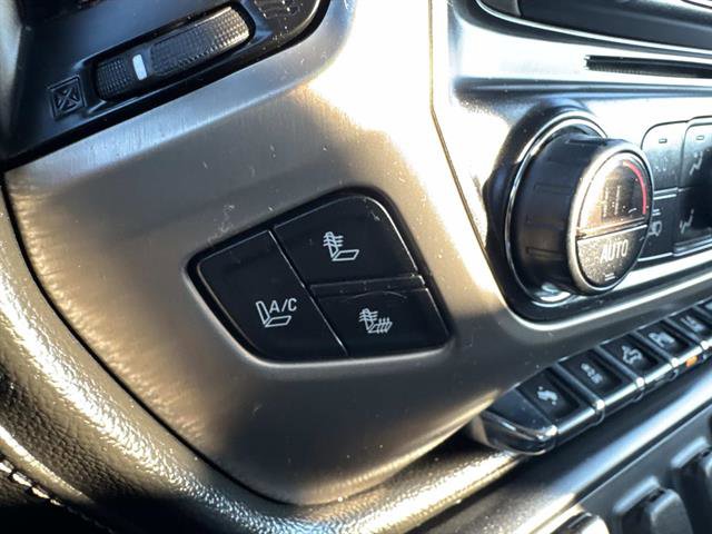 Used 2015 GMC Sierra 3500 Denali image 40