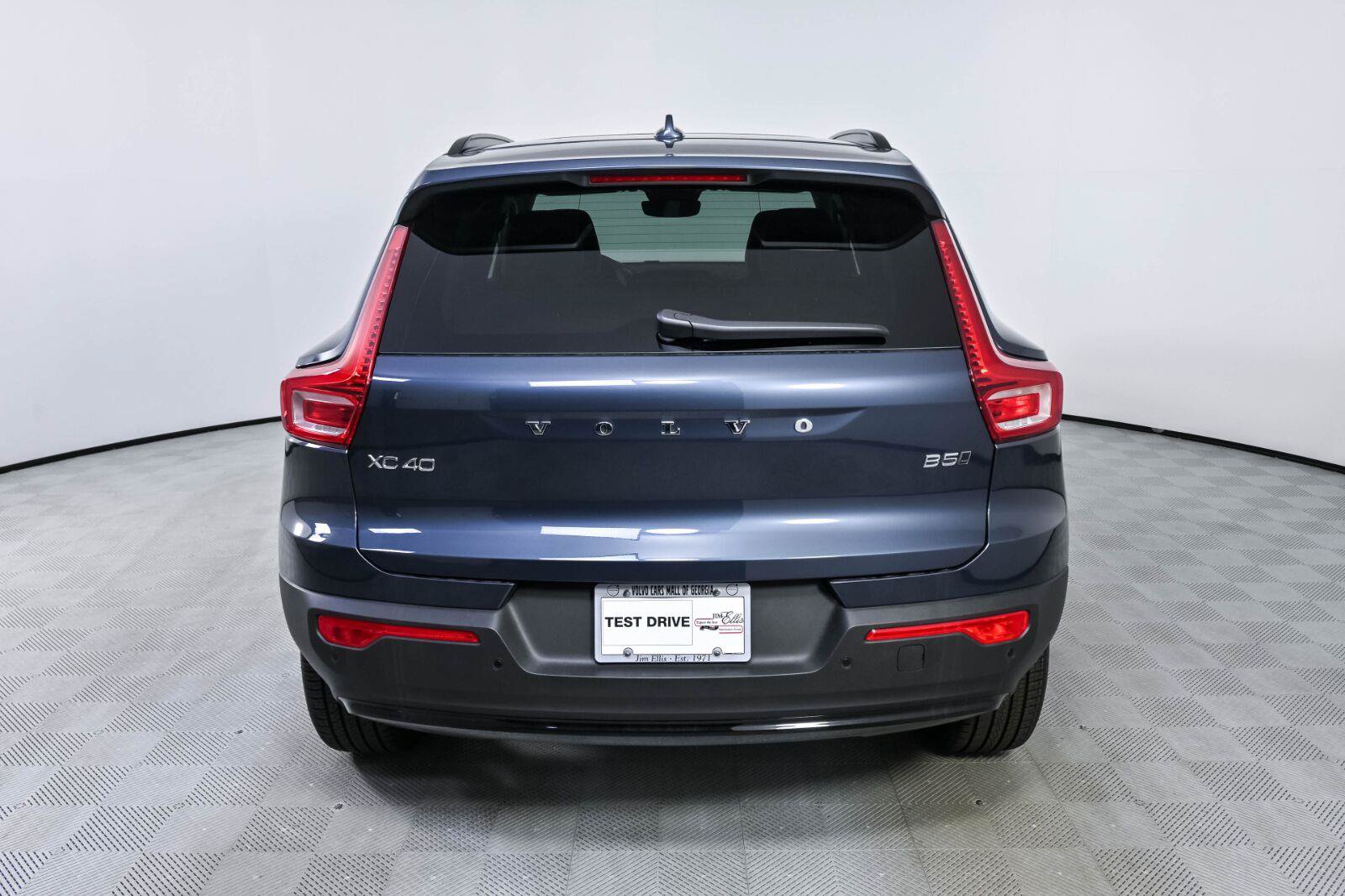 New 2026 Volvo XC40 B5 Ultra w/ Protection Package Premier AWD/4WD image 29