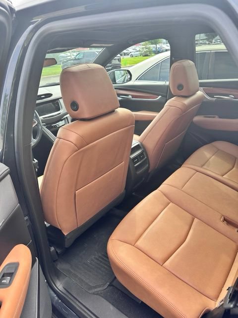 Used 2021 Cadillac XT5 Premium Luxury AWD/4WD image 9