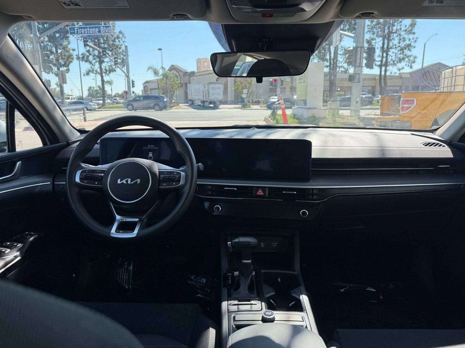 Used 2025 Kia K5 LXS image 30