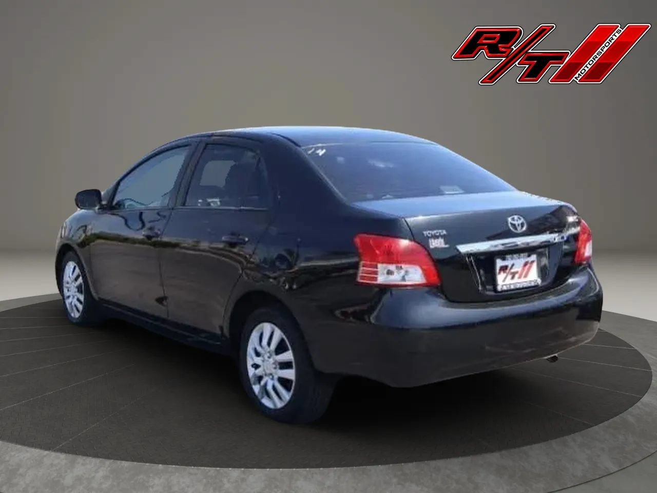 Used 2009 Toyota Yaris Sedan w/ Convenience Pkg FWD image 5