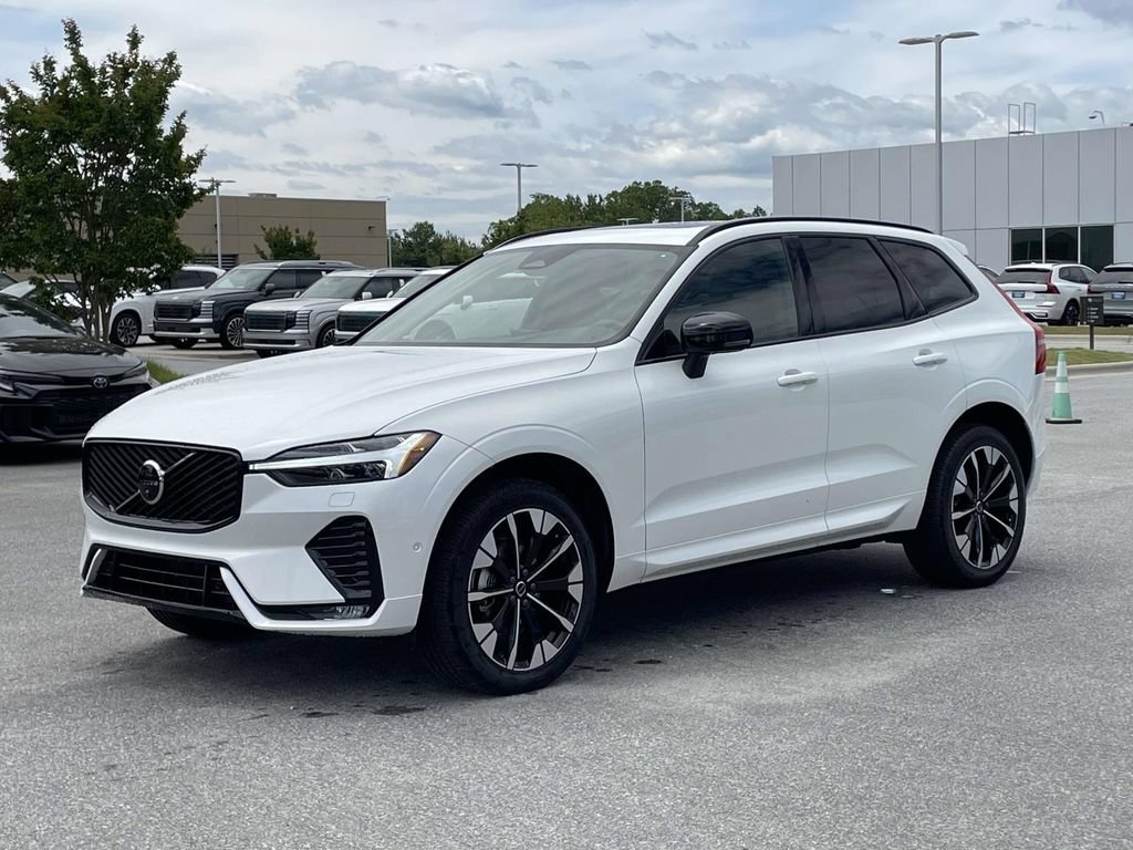 New 2026 Volvo XC60 B5 Plus w/ Protection Package Premier AWD/4WD image 24