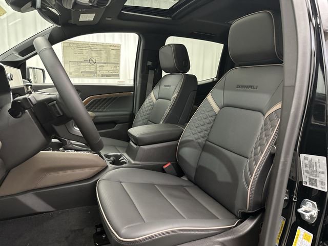 New 2026 GMC Canyon Denali image 14