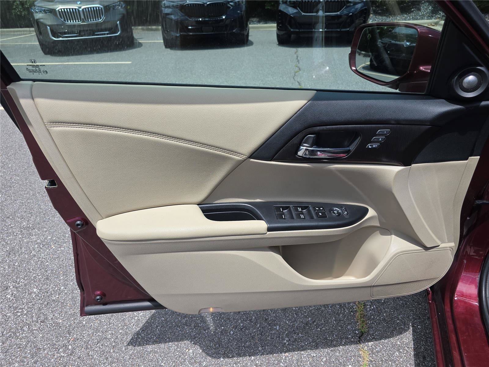 Used 2014 Honda Accord Touring image 18