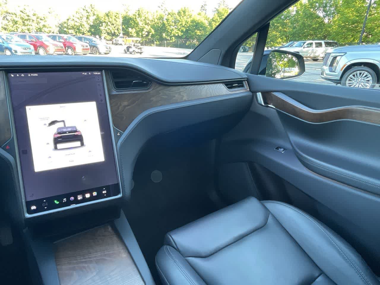 Used 2020 Tesla Model X Long Range AWD/4WD image 11