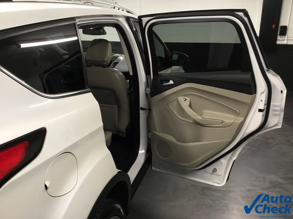 Used 2019 Ford Escape Titanium image 35