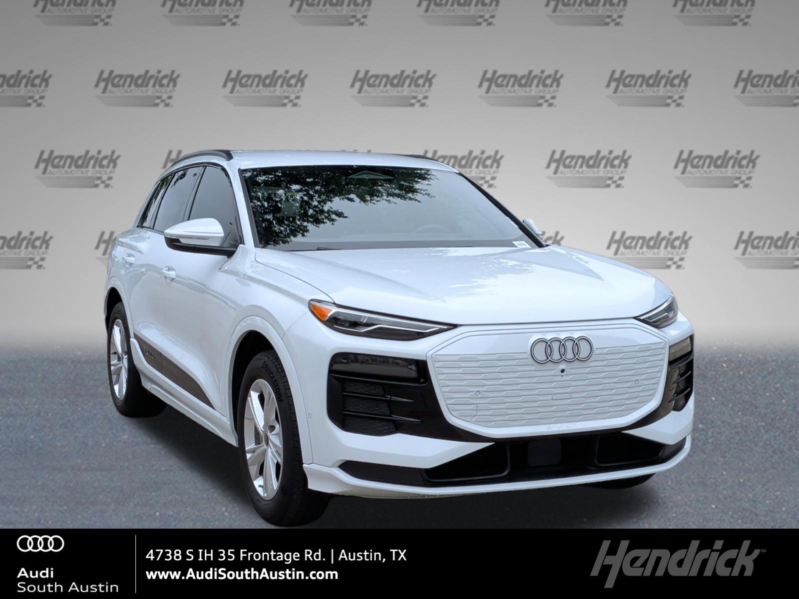 Certified 2025 Audi Q6 e-tron Premium w/ Convenience Package RWD image 1