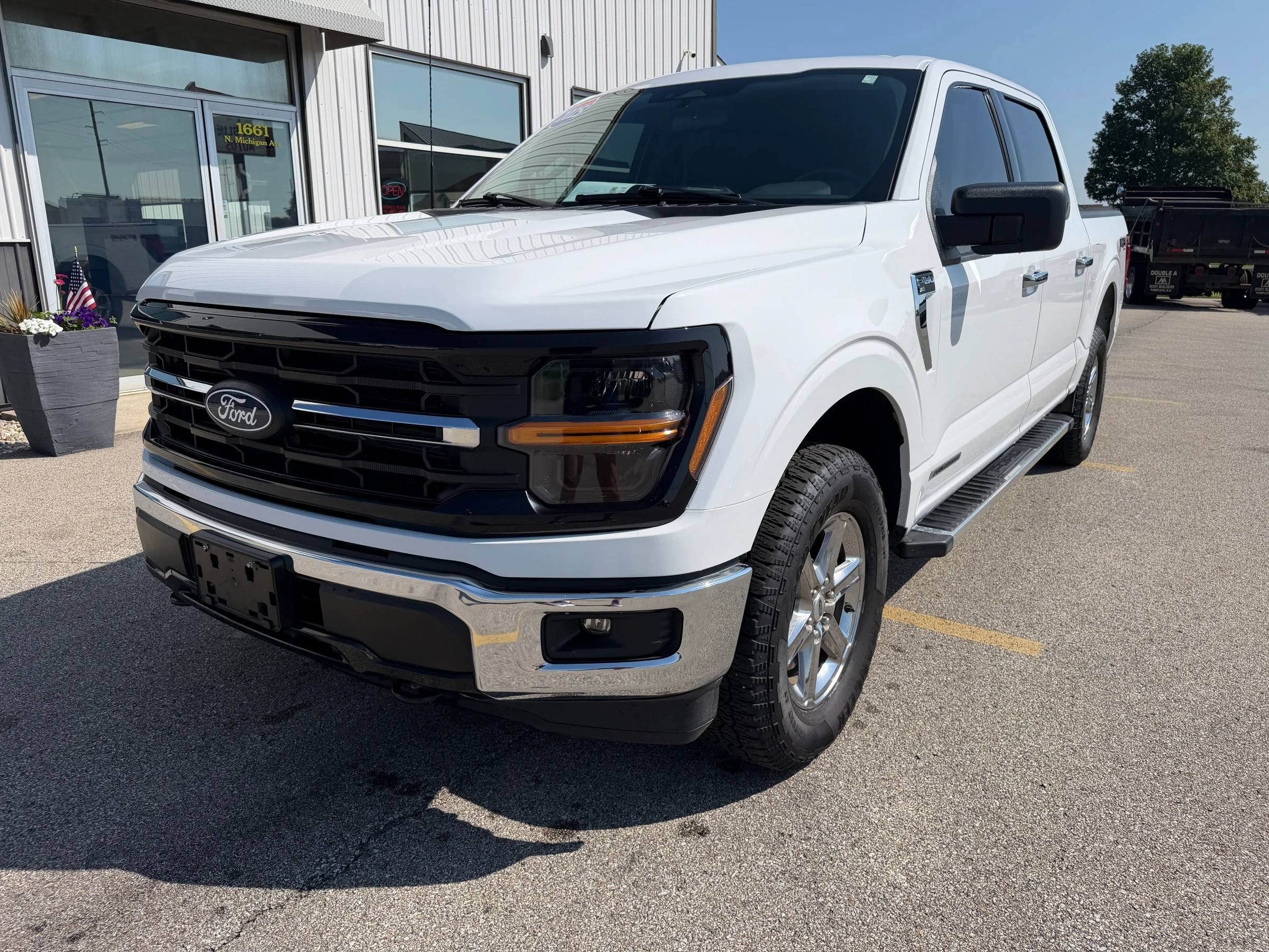 Used 2025 Ford F150 XLT w/ Equipment Group 301A Standard AWD/4WD image 10