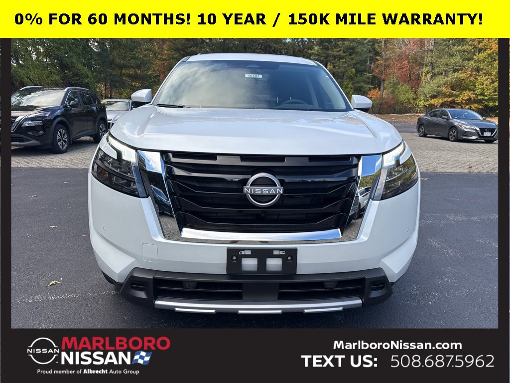 New 2025 Nissan Pathfinder SL w/ Cargo Package image 2