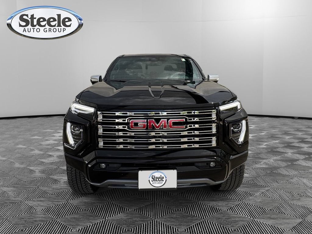 Certified 2023 GMC Canyon Denali w/ Denali Black Edition AWD/4WD image 8