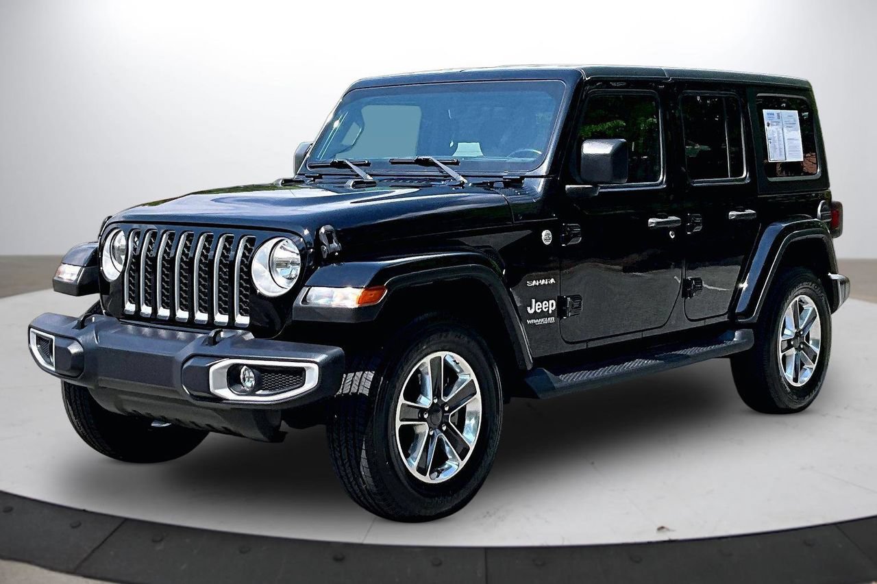 Used 2022 Jeep Wrangler Unlimited Sahara w/ Cold Weather Group AWD/4WD image 4