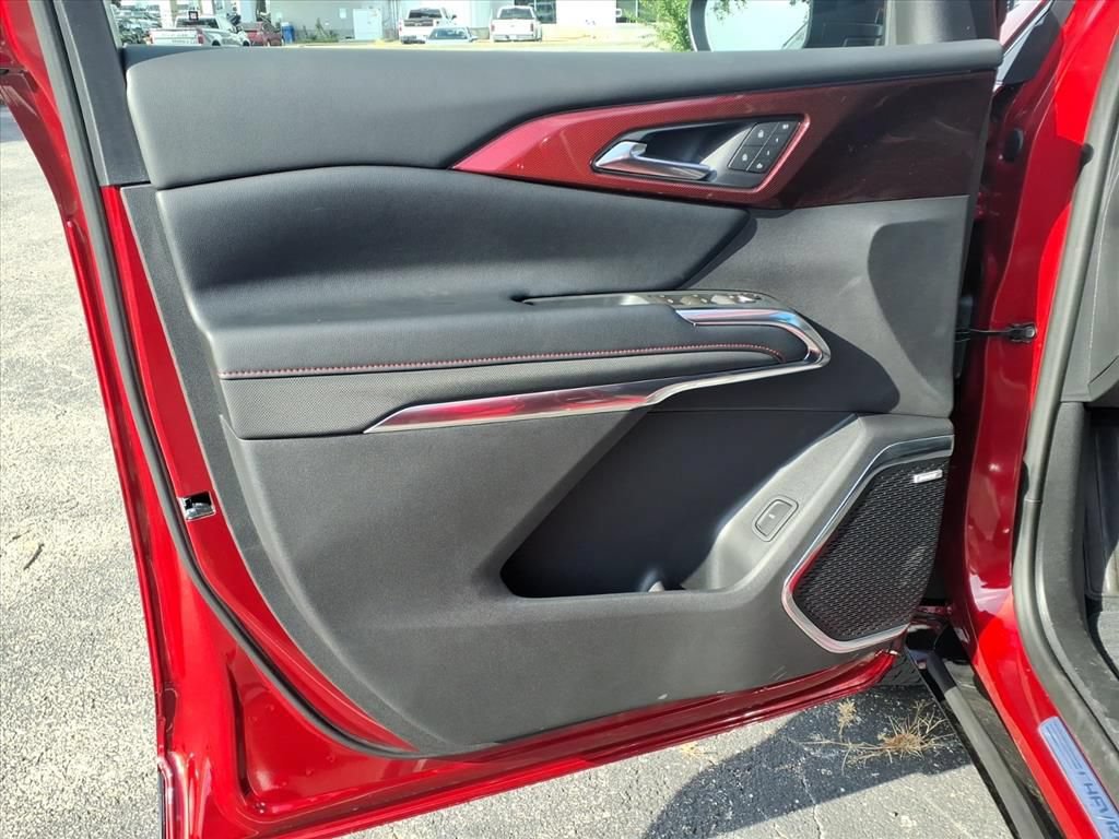 New 2026 Chevrolet Traverse RS FWD image 14