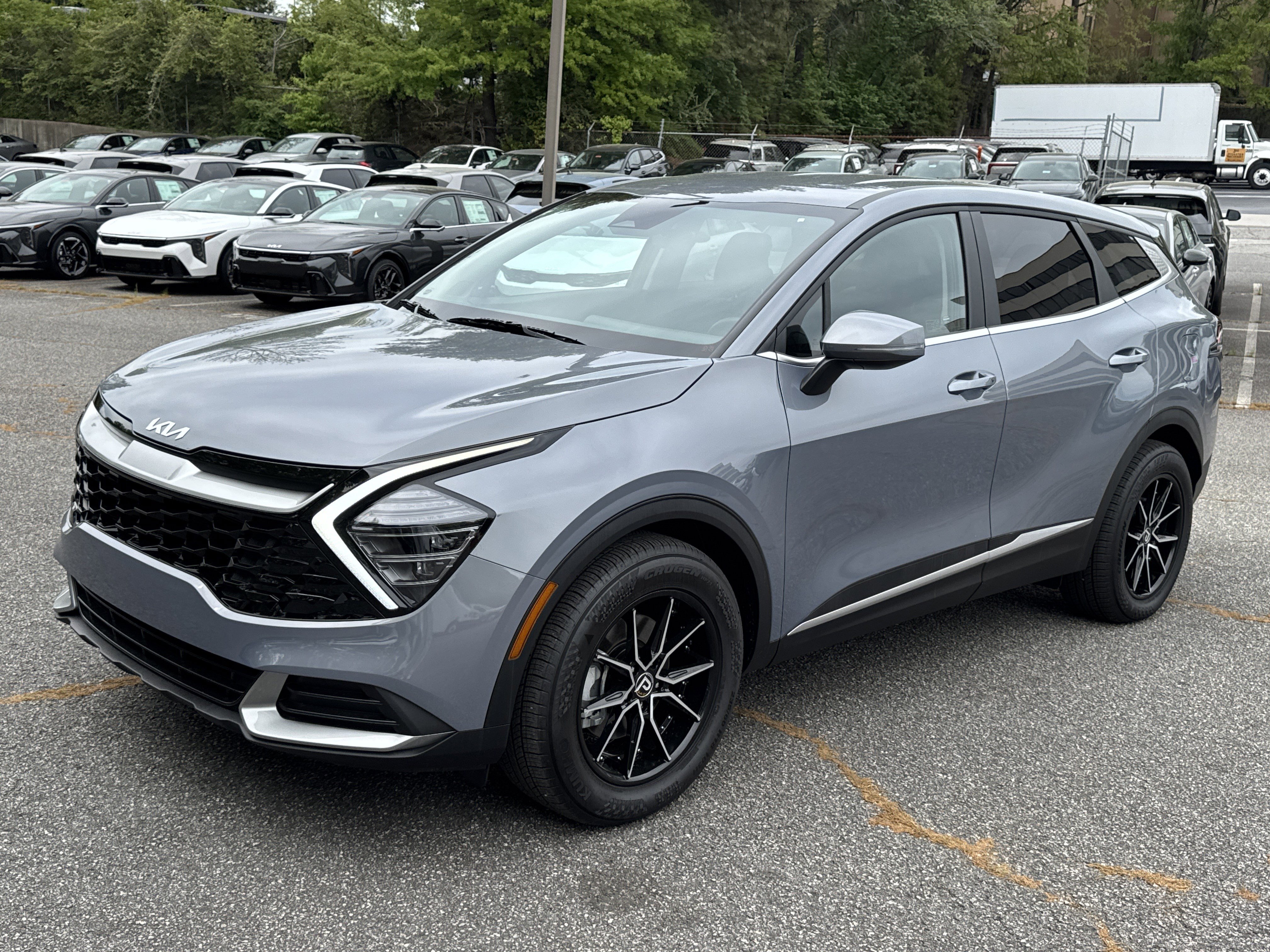 Certified 2025 Kia Sportage EX image 3