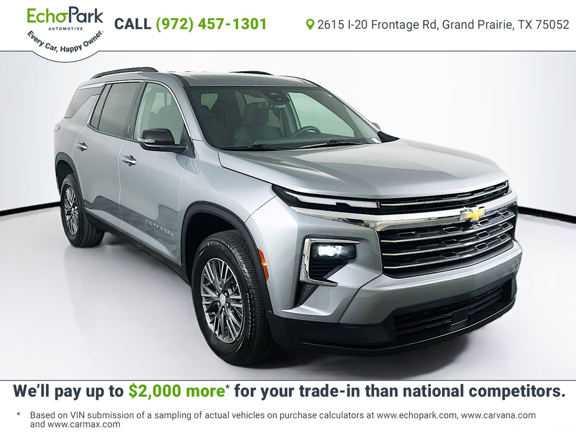 Used 2025 Chevrolet Traverse LT image 1