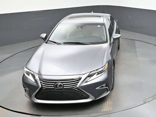 Used 2016 Lexus ES 350 w/ Luxury Package w/Wood Trim FWD image 44