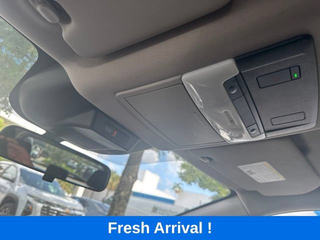 Used 2023 Nissan Rogue SV FWD image 10