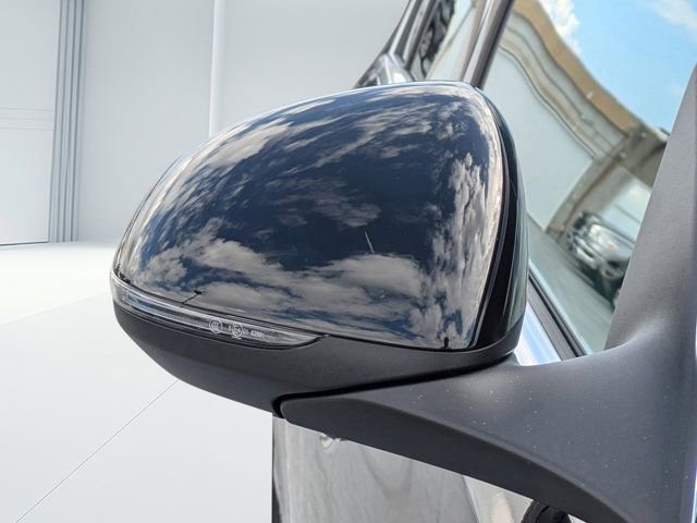 Used 2025 Mercedes-Benz C 300 C 300 image 10