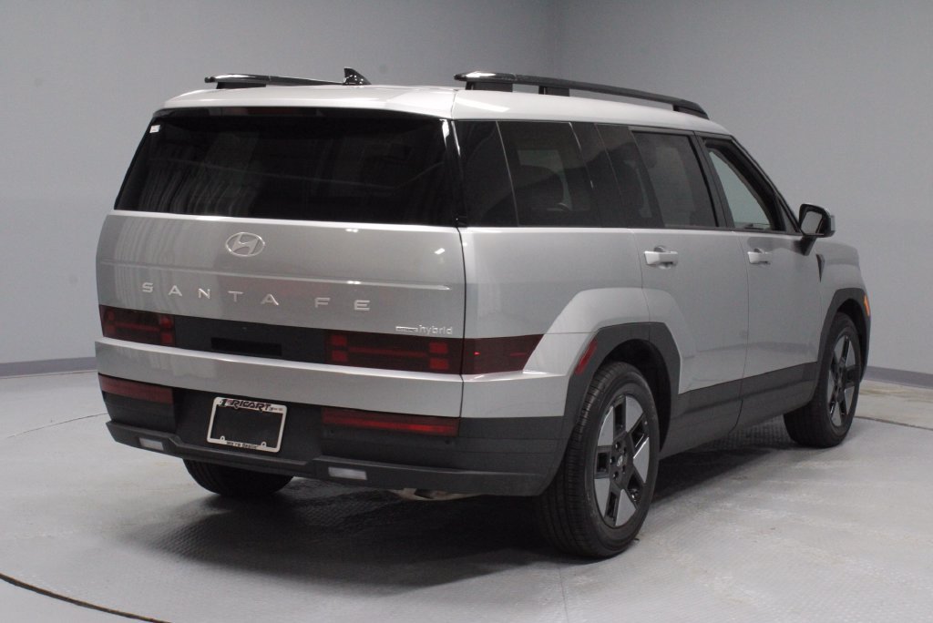 Used 2025 Hyundai Santa Fe SEL AWD/4WD image 10