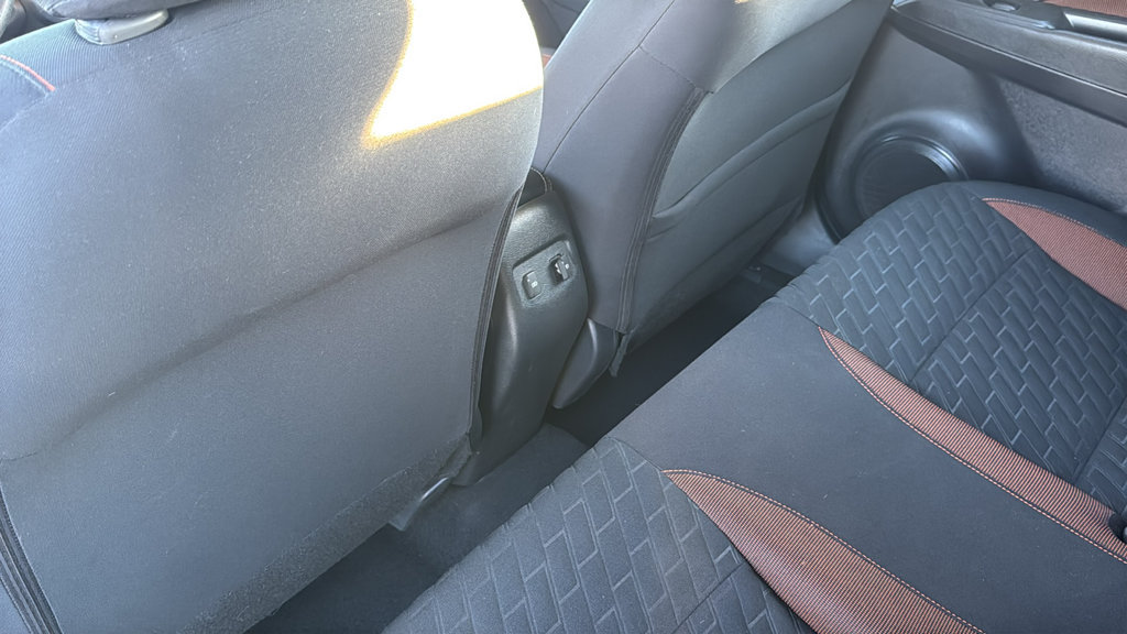 Used 2021 Nissan Kicks SR FWD image 31