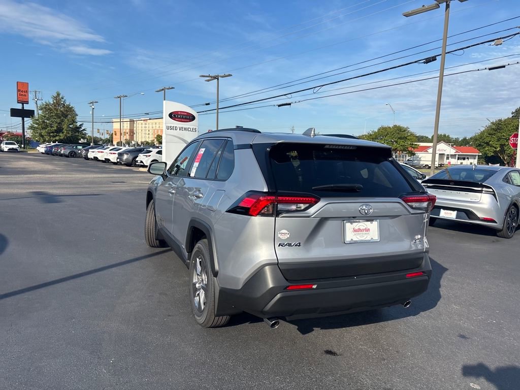 New 2025 Toyota RAV4 LE image 3
