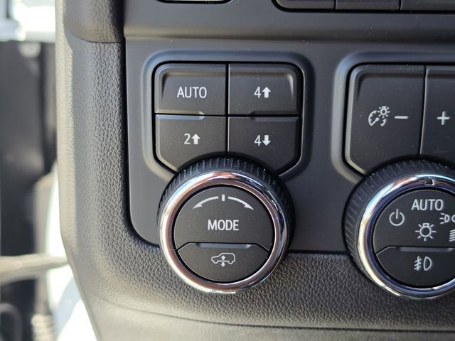 New 2026 Chevrolet Suburban High Country AWD/4WD image 32