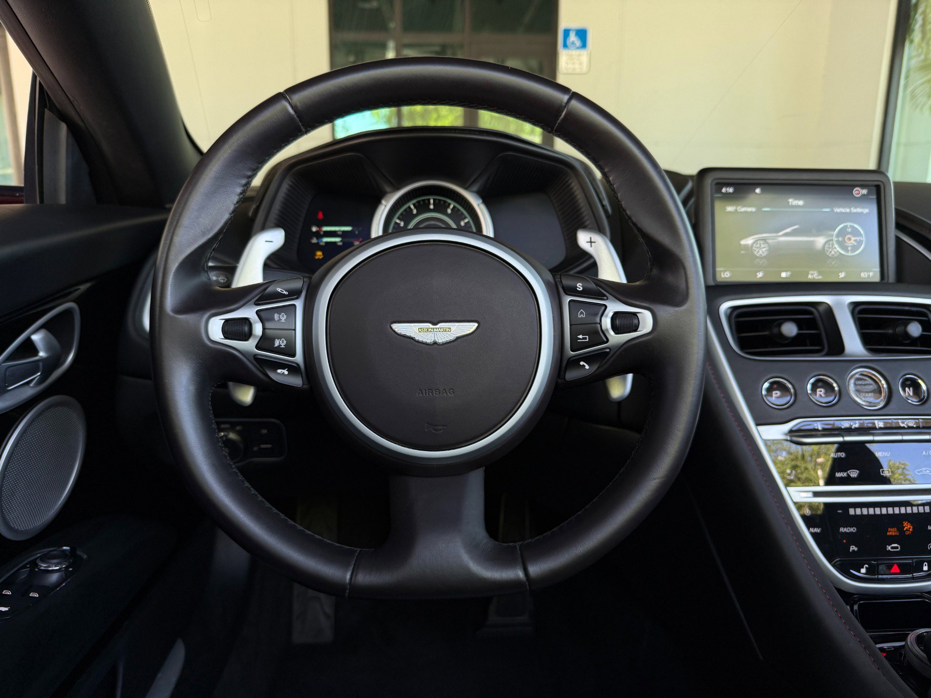 Used 2020 Aston Martin DB11 Volante RWD image 43