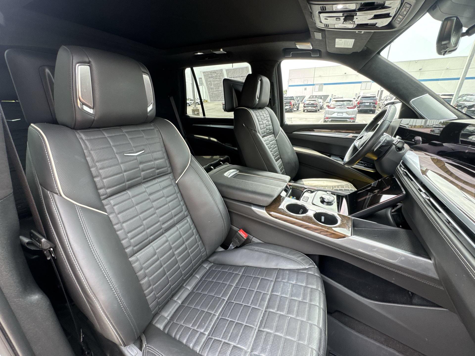 Certified 2025 Cadillac Escalade Sport Platinum w/ LPO, Floor Liner Package AWD/4WD image 26