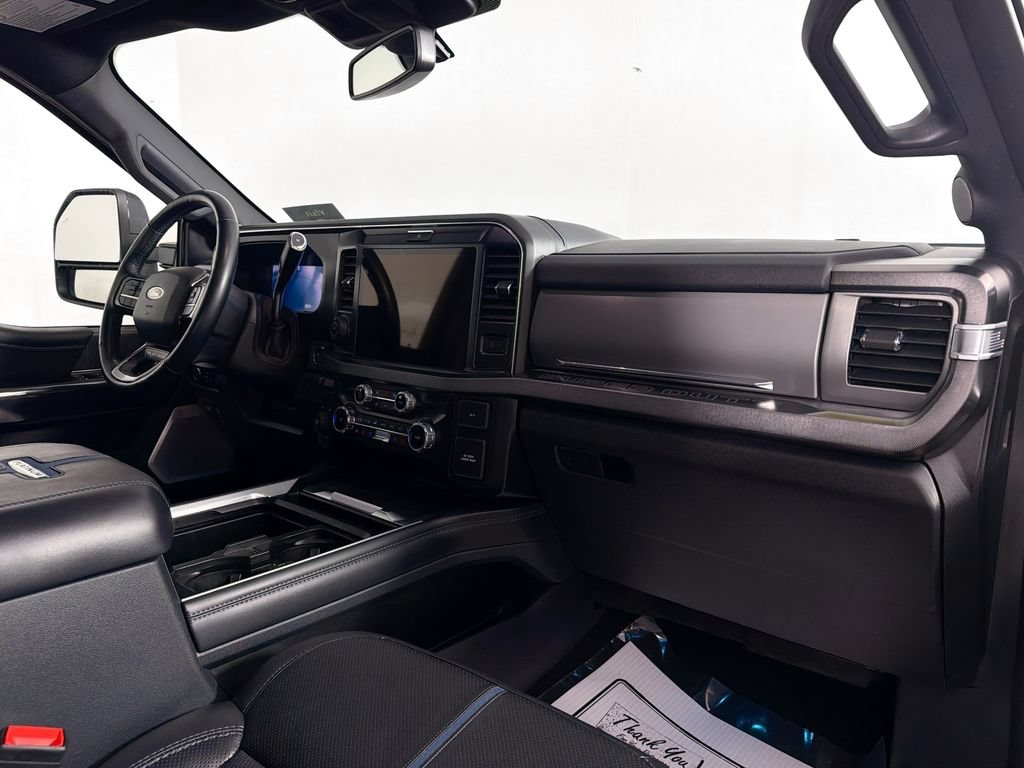 Used 2025 Ford F450 Platinum AWD/4WD image 30