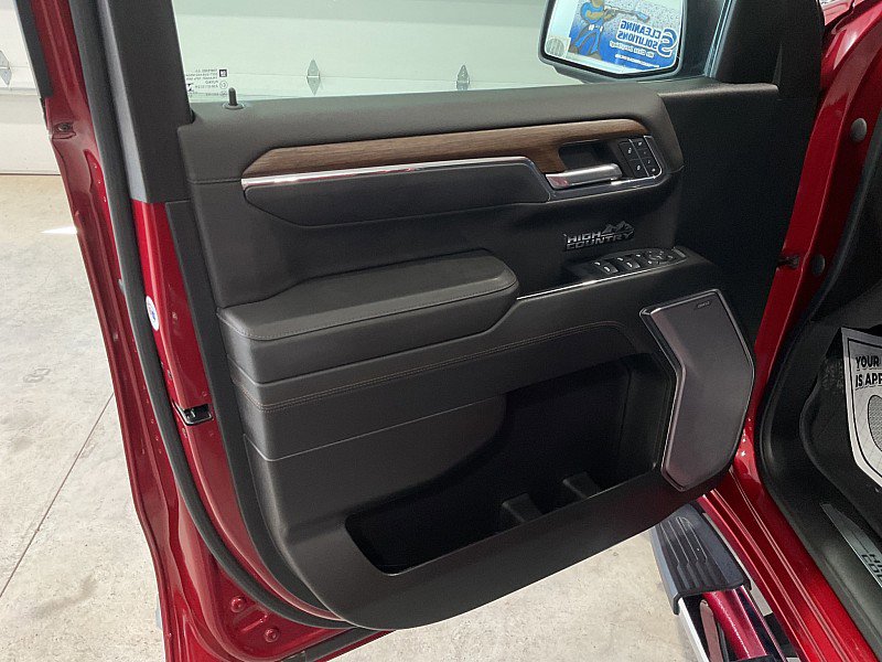 Used 2023 Chevrolet Silverado 1500 High Country w/ High Country Premium Package image 17