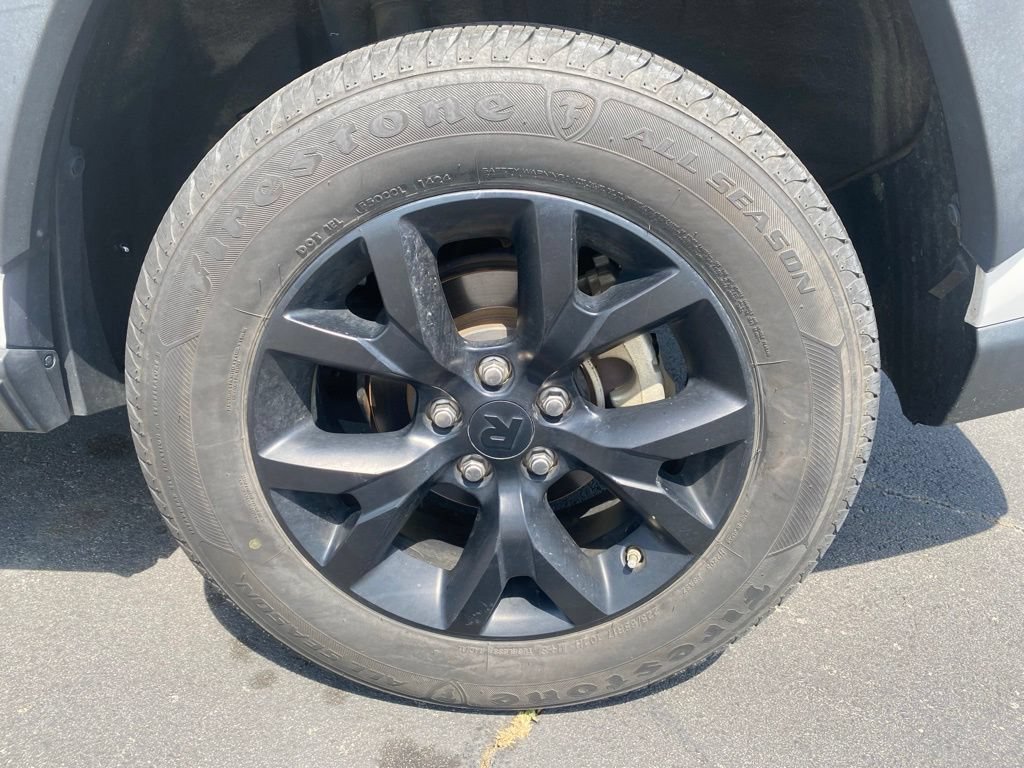 Used 2021 Toyota RAV4 LE FWD image 32
