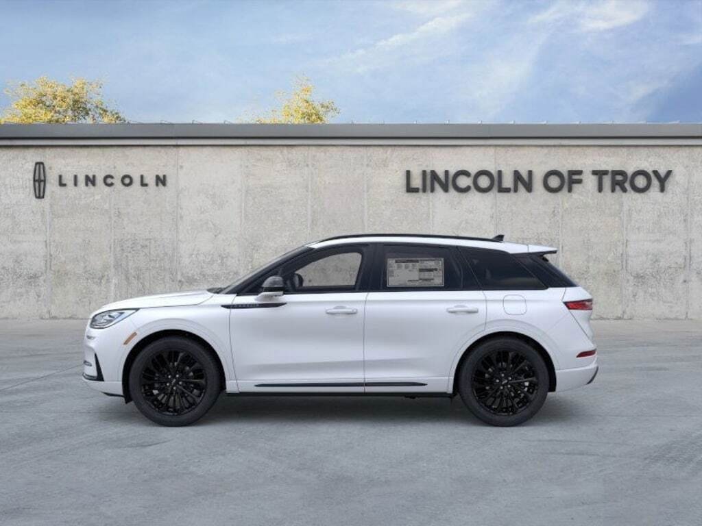 New 2025 Lincoln Corsair Reserve w/ Jet Appearance Package image 25