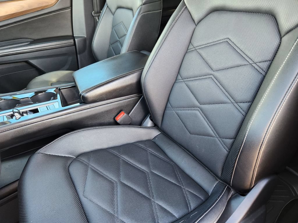 Used 2024 Volkswagen Atlas SE AWD/4WD image 15
