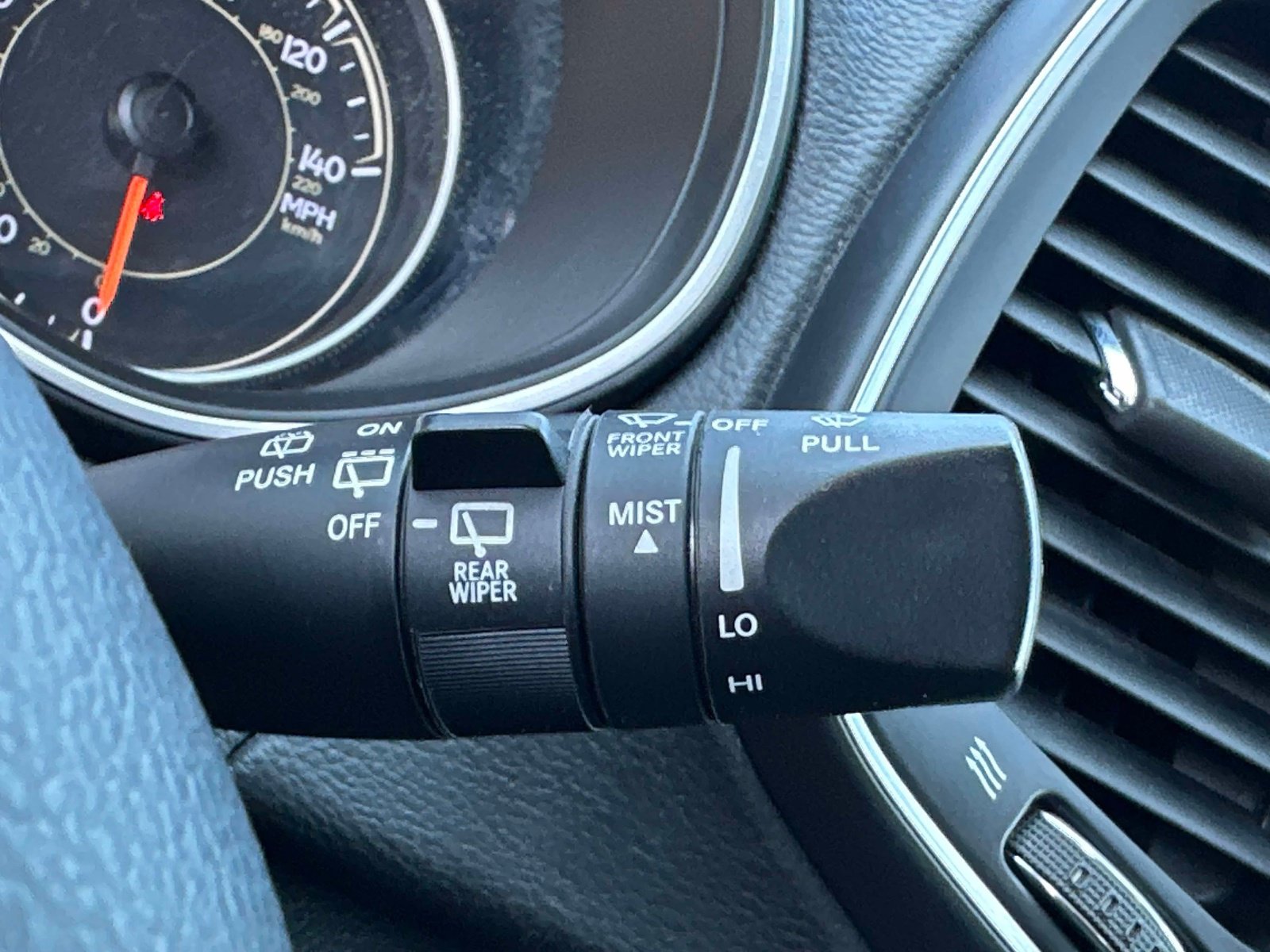 Used 2022 Jeep Cherokee Latitude Lux AWD/4WD image 15