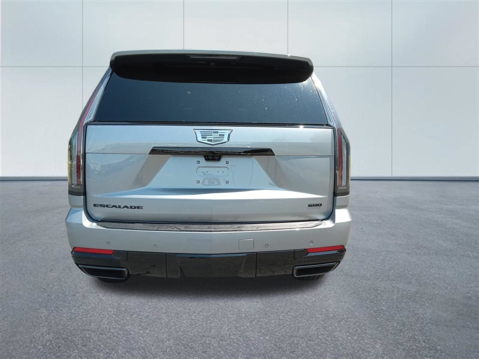 New 2026 Cadillac Escalade Platinum Sport w/ LPO, ONYX Package AWD/4WD image 4