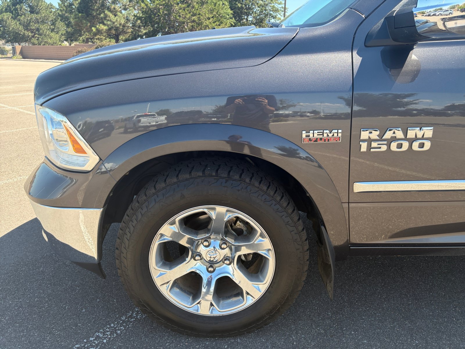 Used 2014 RAM 1500 Laramie w/ Convenience Group AWD/4WD image 11