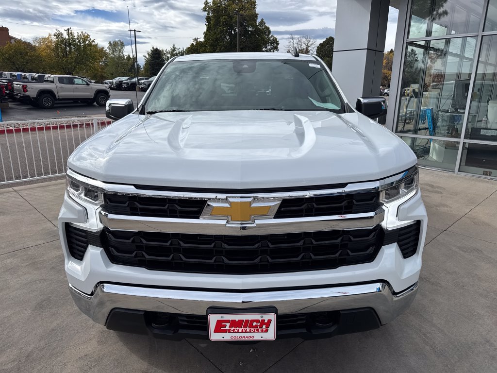 Used 2024 Chevrolet Silverado 1500 LT AWD/4WD image 8
