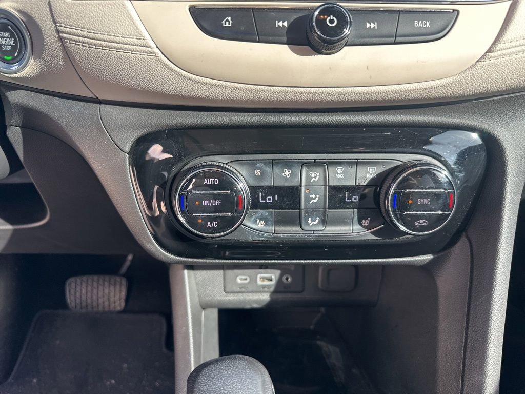 Used 2022 Buick Encore GX Essence w/ Advanced Technology Package FWD image 17
