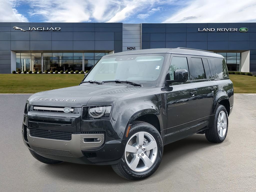 Used 2025 Land Rover Defender 130 X-Dynamic SE image 1